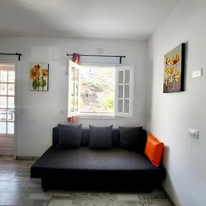 Laika , Los Cristianos (Tenerife) Spagna